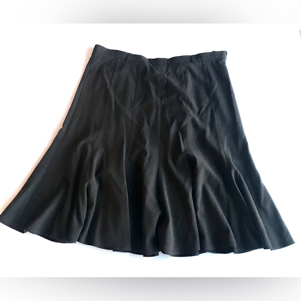 Tribal skirt flare  Black easy wear stretchy Great condition size 12